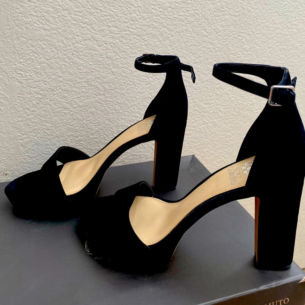 Black Vince Camuto Heel Sandals 8.0 New Never Worn